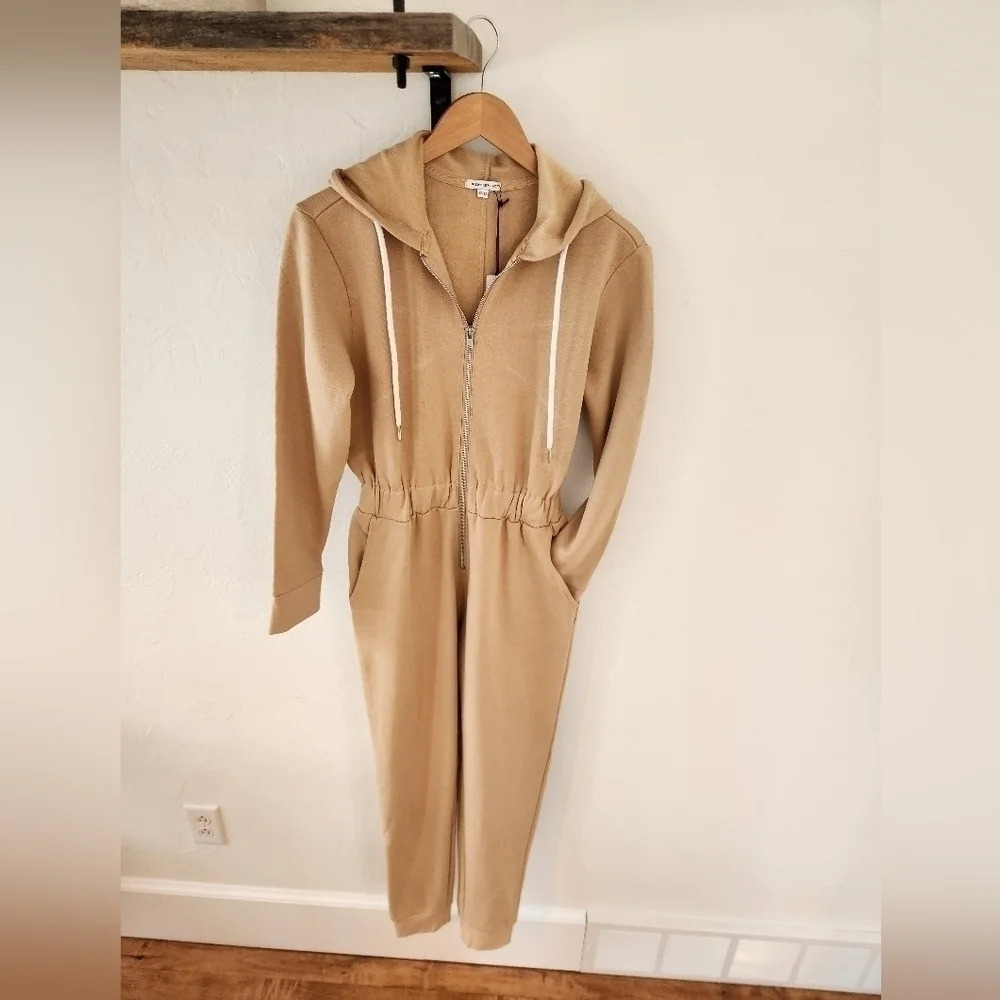 NWT || WE WORE WHAT || Leisure suit - Picture 5 of 6